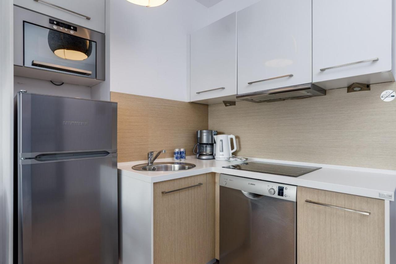 At The Port - Navigator - Portowa By Renters Apartment *
