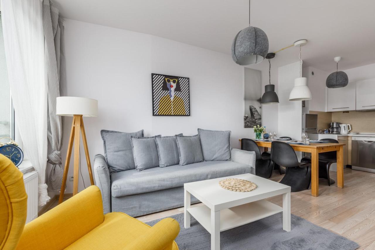 At The Port - Navigator - Portowa By Renters Apartment