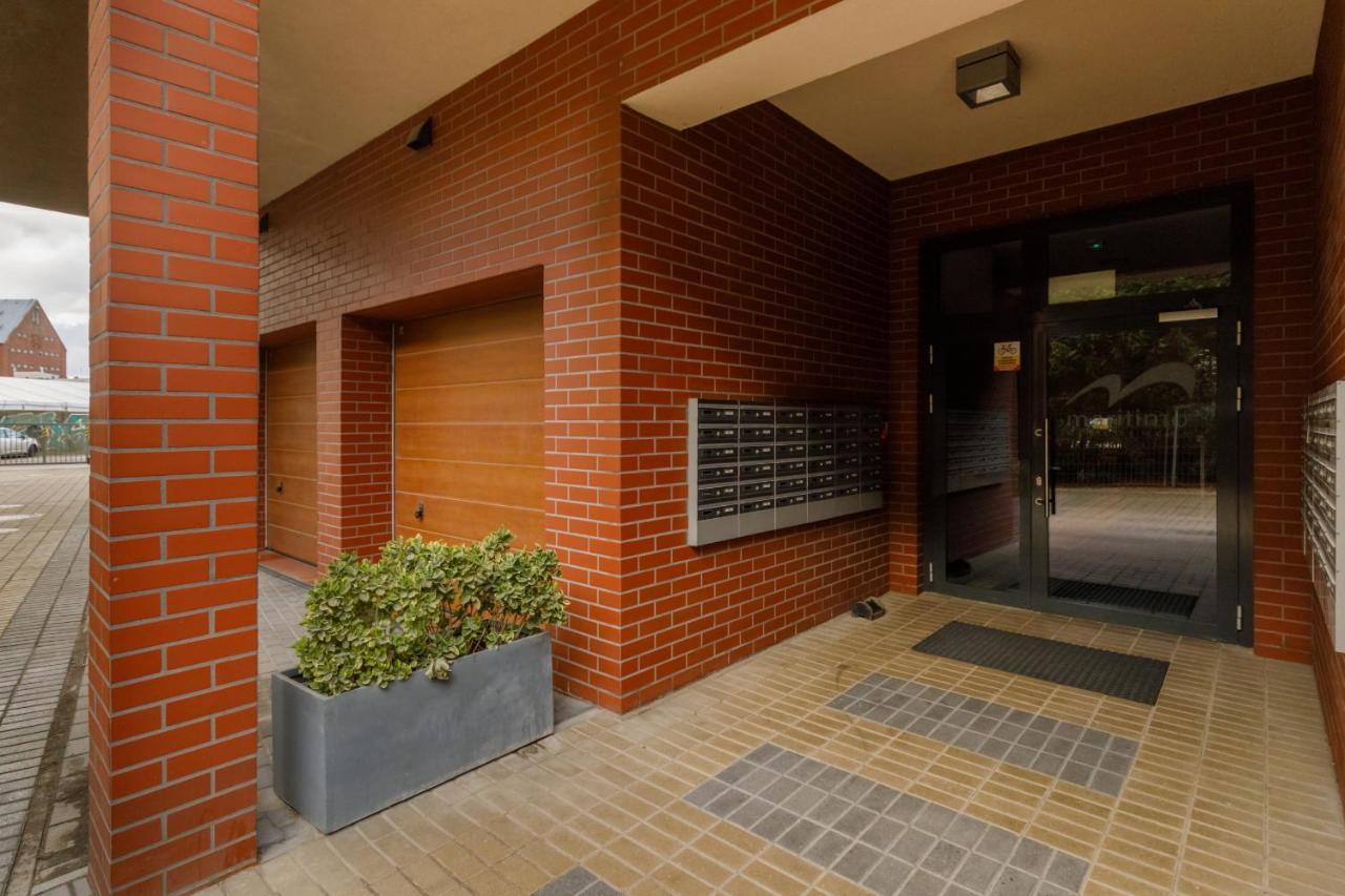 At The Port - Navigator - Portowa By Renters Apartment